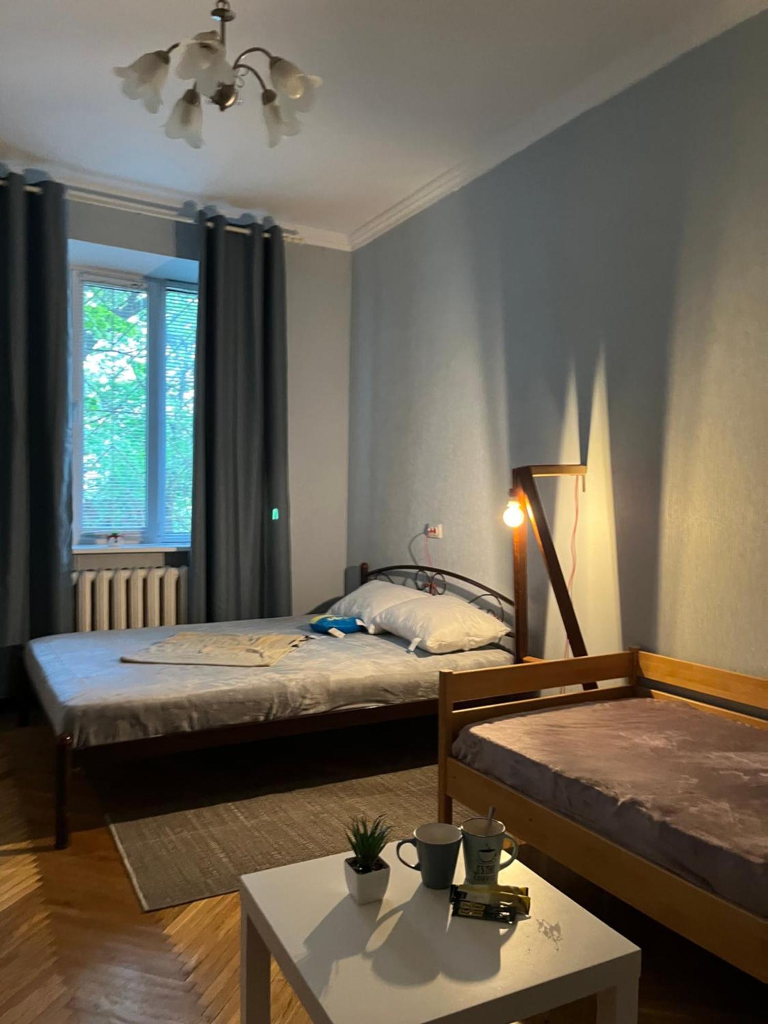 Ararat-Klovskaya Hostel-Apartments Kiev Dış mekan fotoğraf