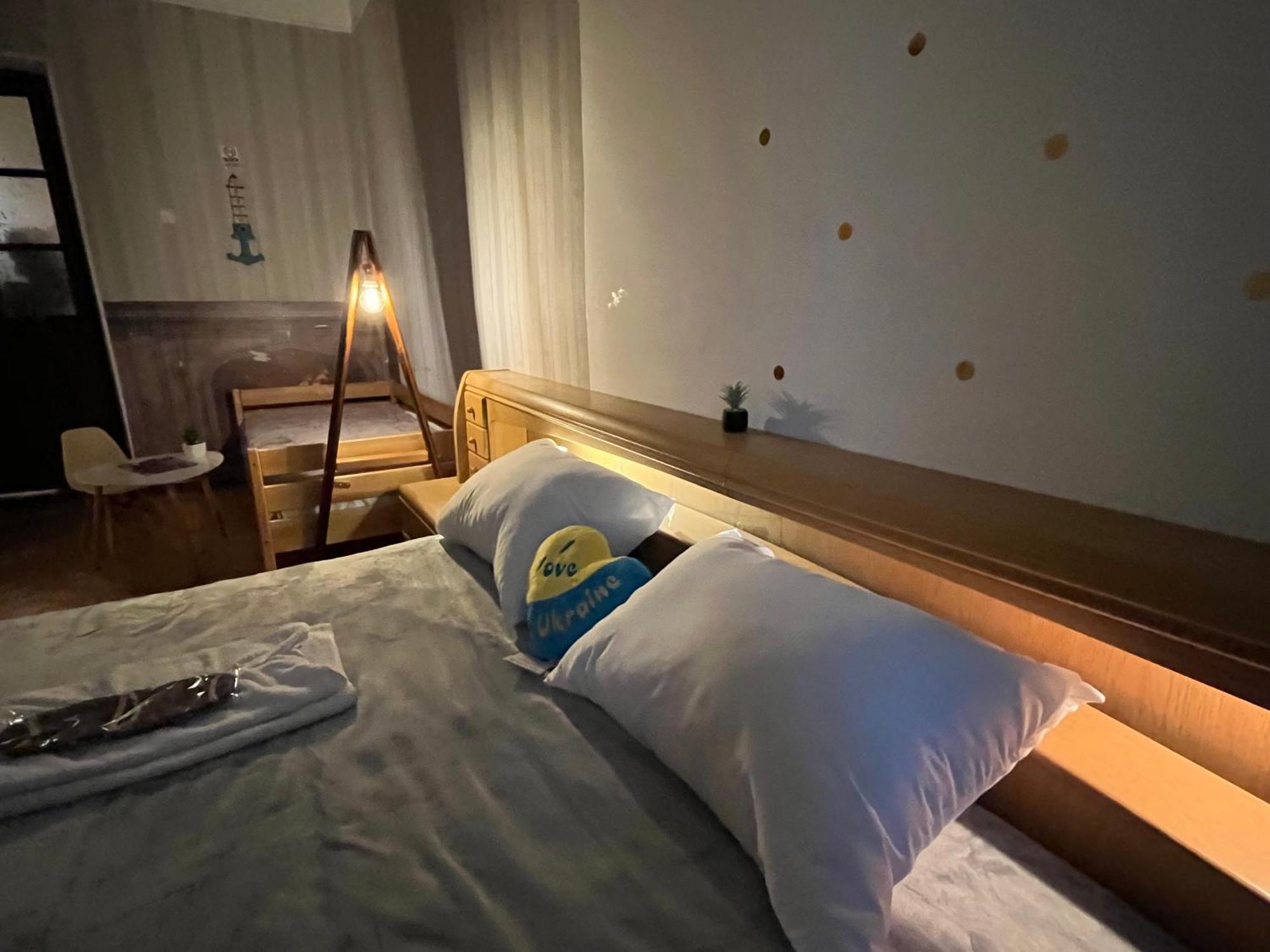Ararat-Klovskaya Hostel-Apartments Kiev Dış mekan fotoğraf