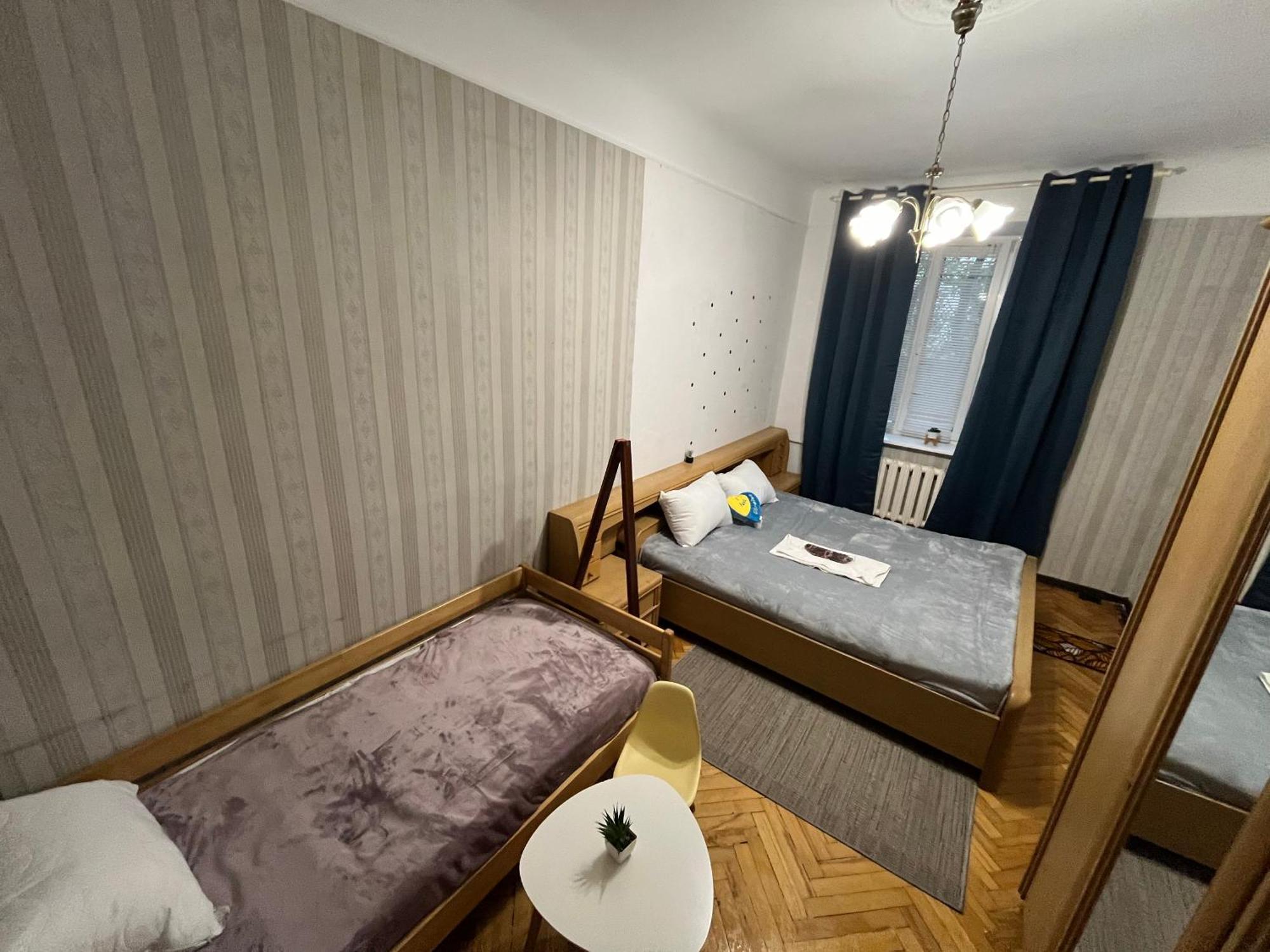 Ararat-Klovskaya Hostel-Apartments Kiev Dış mekan fotoğraf